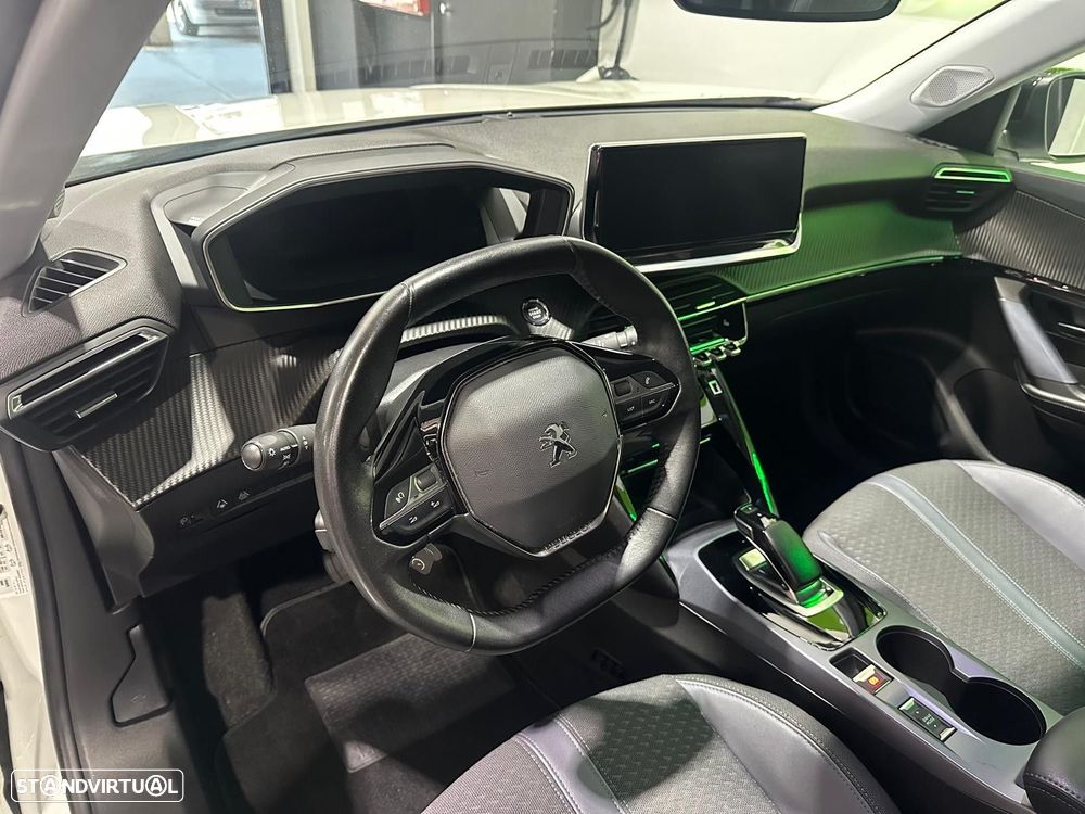 Peugeot e-2008 50 kWh Active Pack - 6
