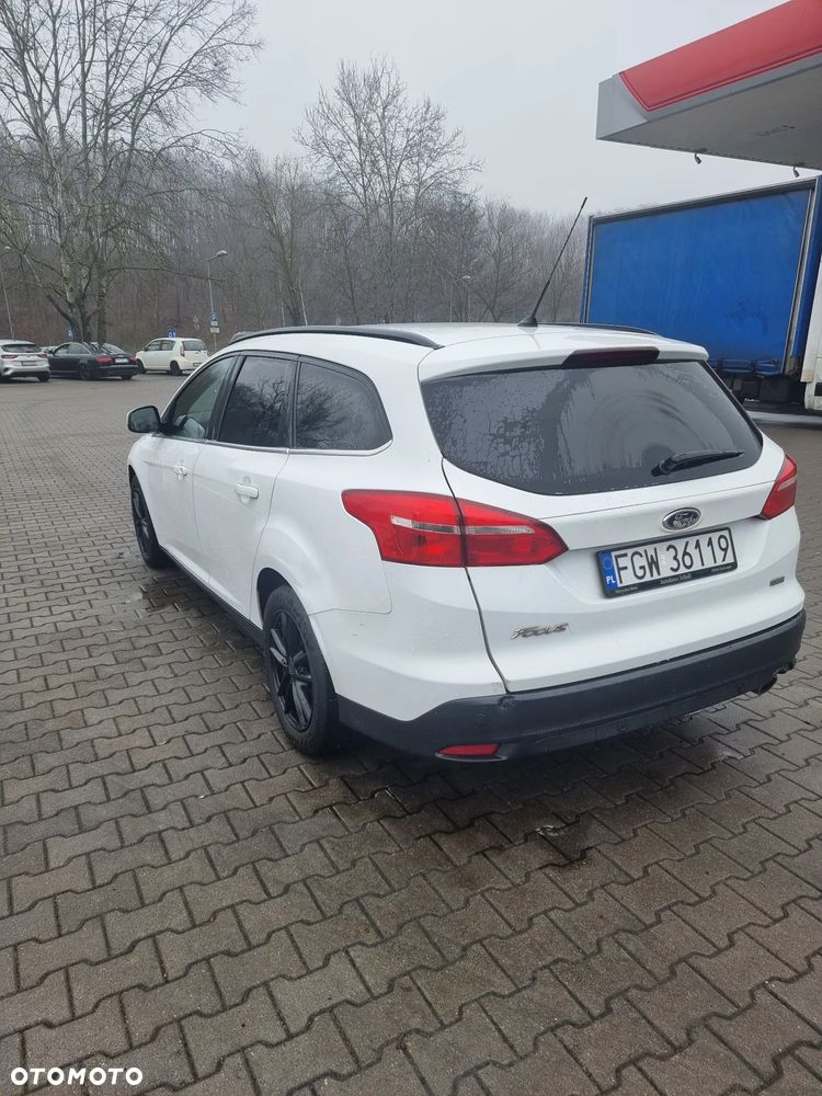 Ford Focus 1.5 EcoBoost Red Edition ASS - 3