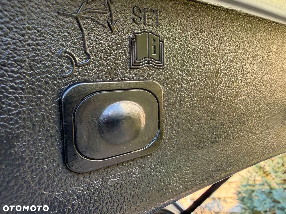 Ford Kuga 2.0 TDCi 4x4 Titanium - 37