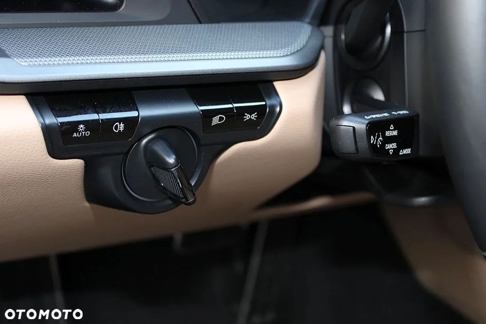 Porsche 911 Carrera 4 - 18