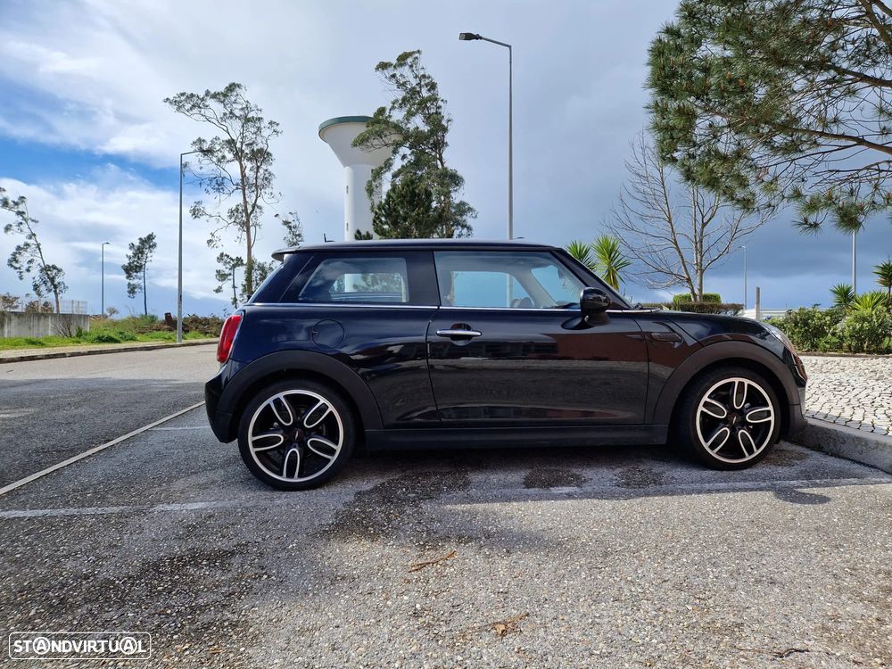 MINI 3 Portas One D - 10