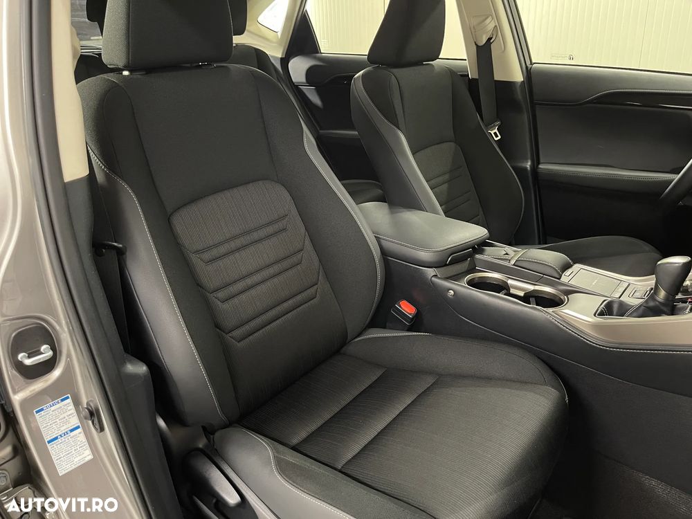 Lexus Seria NX 300h AWD Business - 9