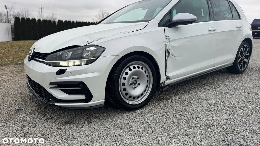 Volkswagen Golf - 24