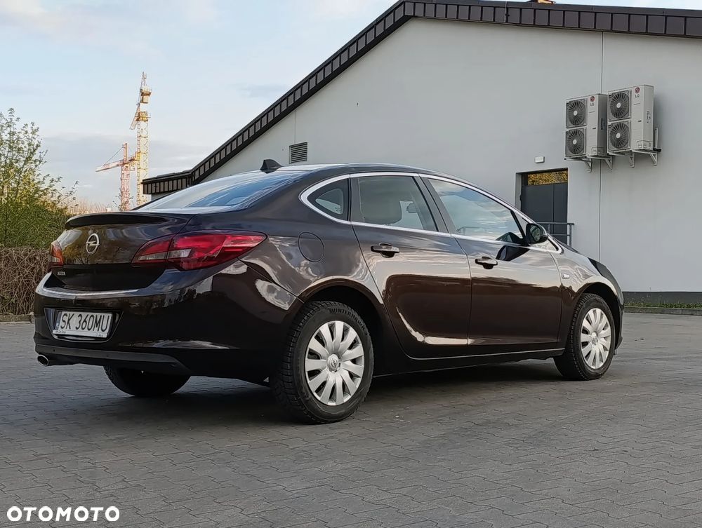 Opel Astra 1.4 T EU6 - 19