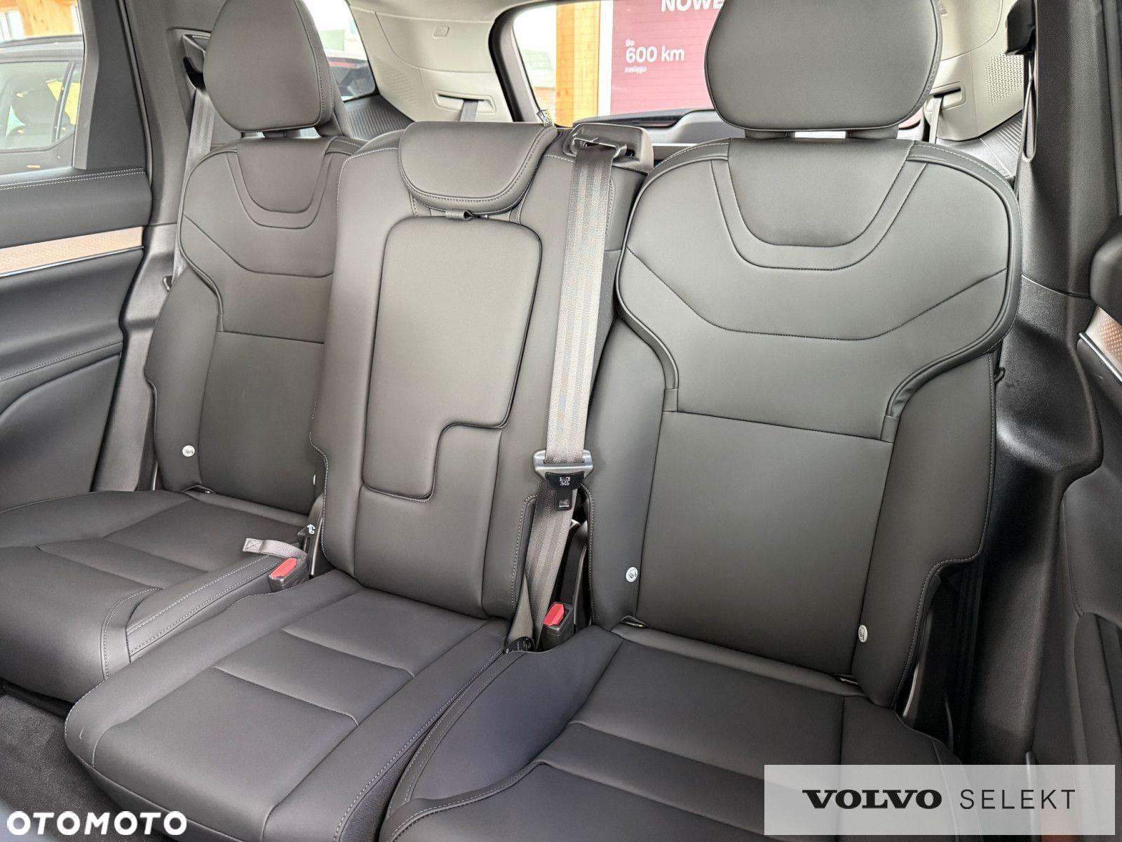 Volvo EX90 - 15