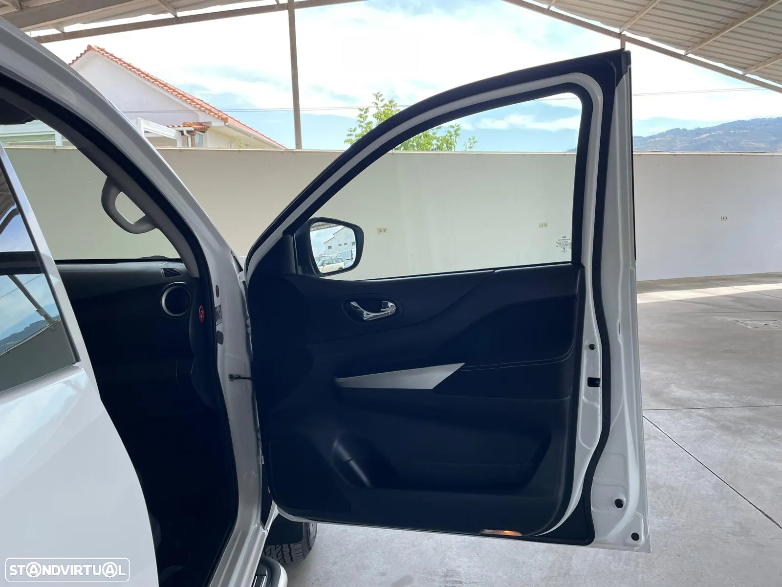 Nissan Navara 2.3 dCi CD 4WD Visia - 31