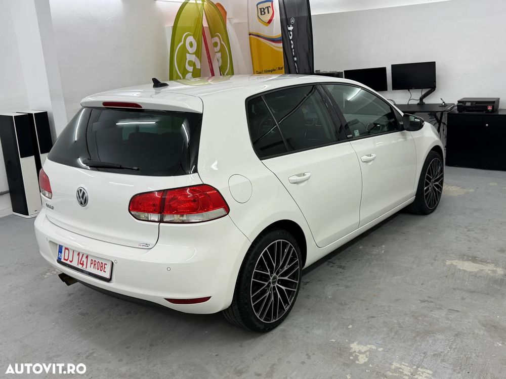 Volkswagen Golf 2.0 TDI DPF DSG Style - 4