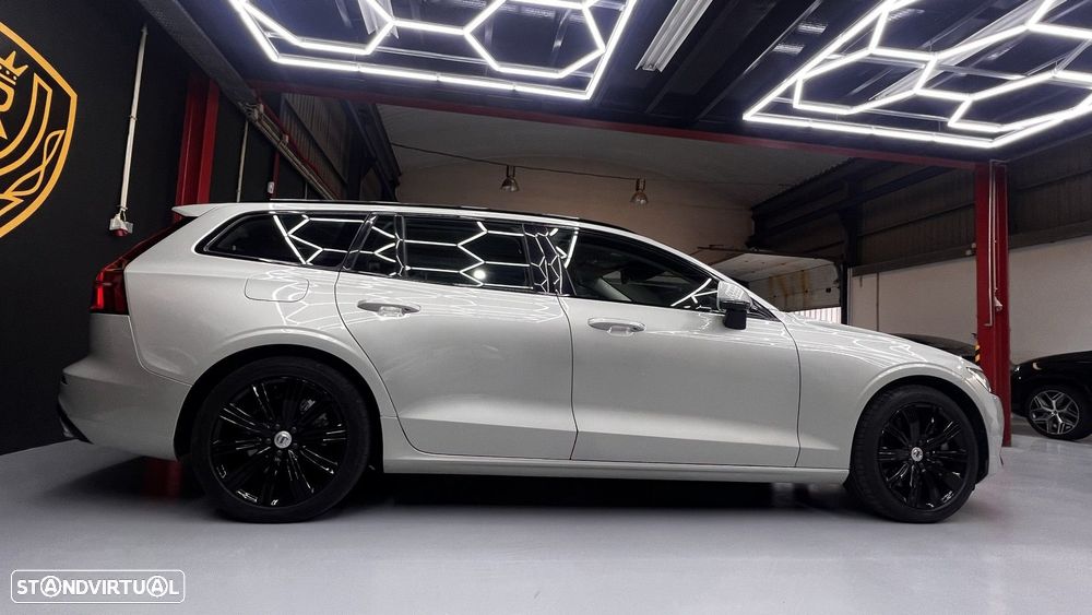 Volvo V60 2.0 T8 AWD TE Inscription Expression — fotografia 20