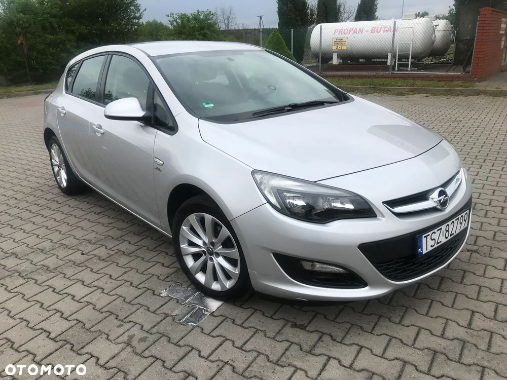 Opel Astra - 1