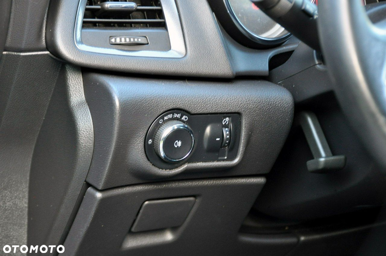 Opel Astra - 35