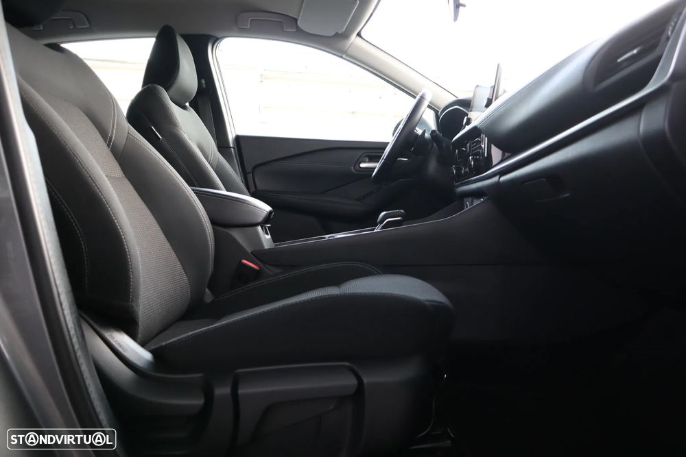 Nissan Qashqai 1.3 DIG-T N-Connecta Xtronic - 10