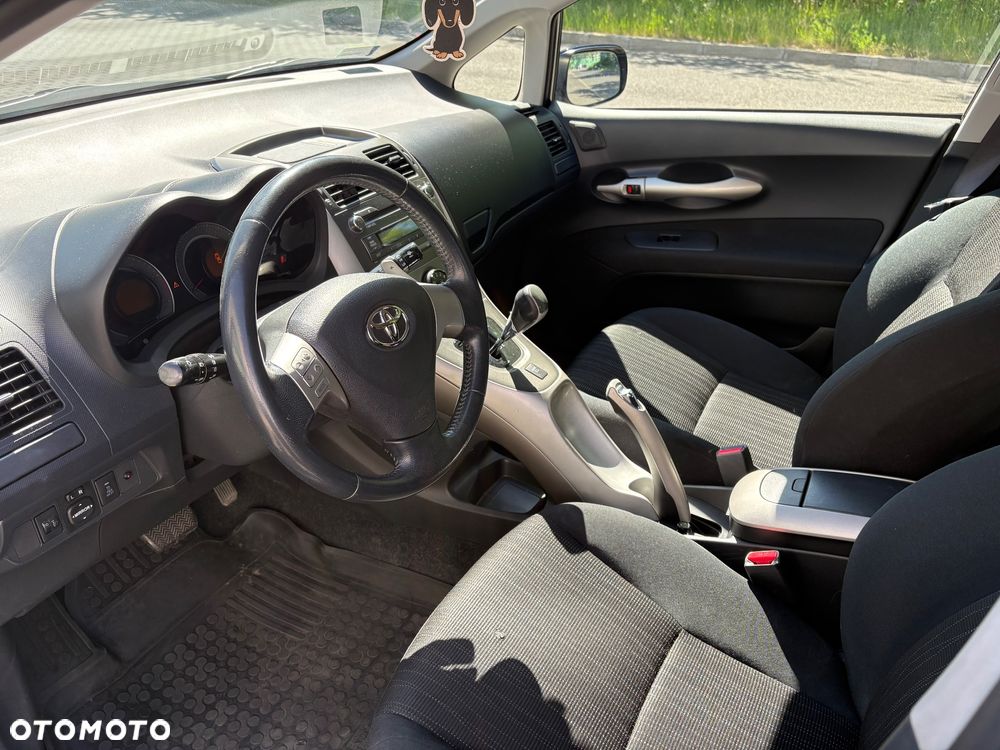 Toyota Auris 1.4 D-4D Luna MM - 9