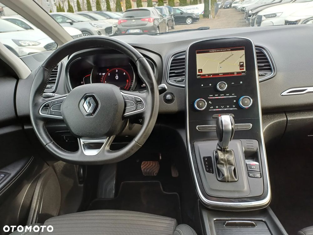 Renault Scenic - 24
