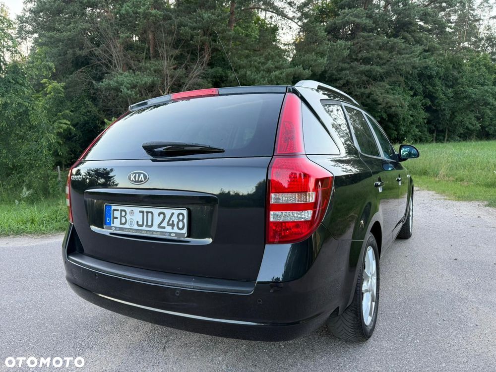 Kia Ceed - 6