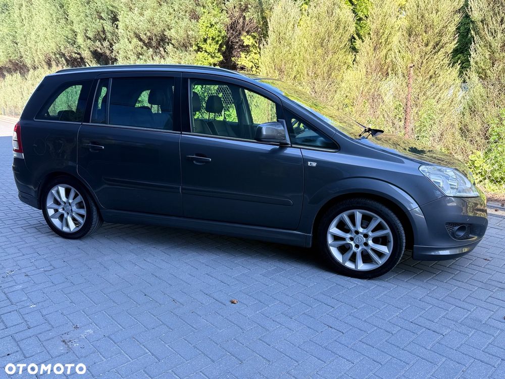 Opel Zafira 1.8 Innovation 110 Jahre - 15