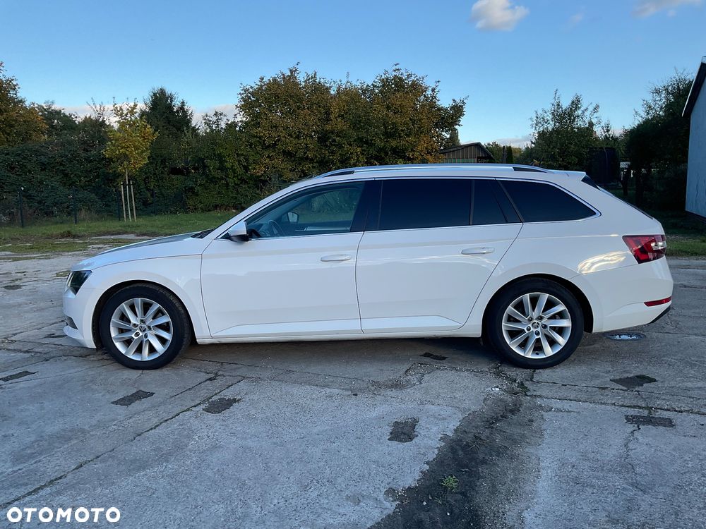 Skoda Superb 2.0 TDI Ambition DSG - 5