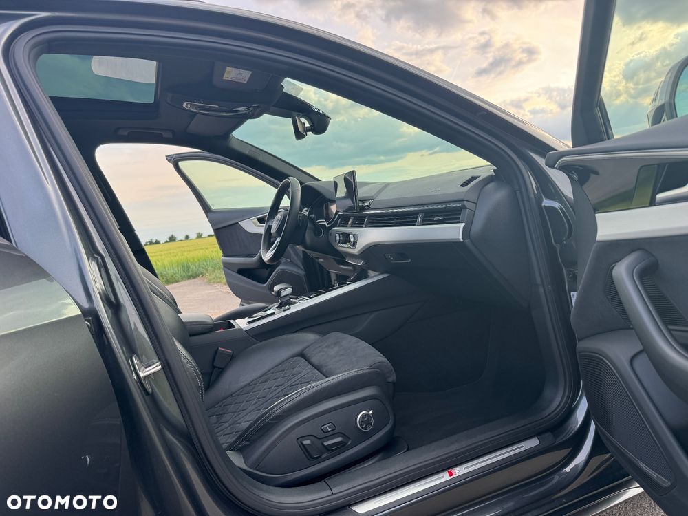 Audi A4 Avant 35 TDI mHEV S Line S tronic - 31