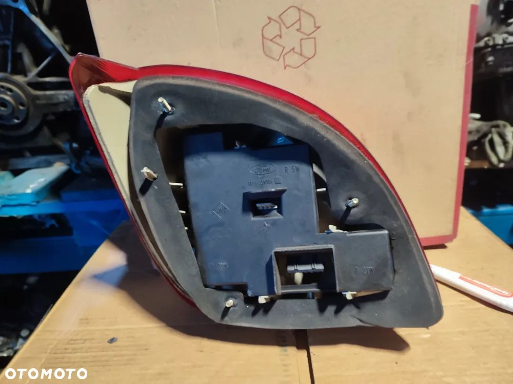 LAMPA TYŁ FIESTA Ford Fiesta Mk5 ANGLIK - 5