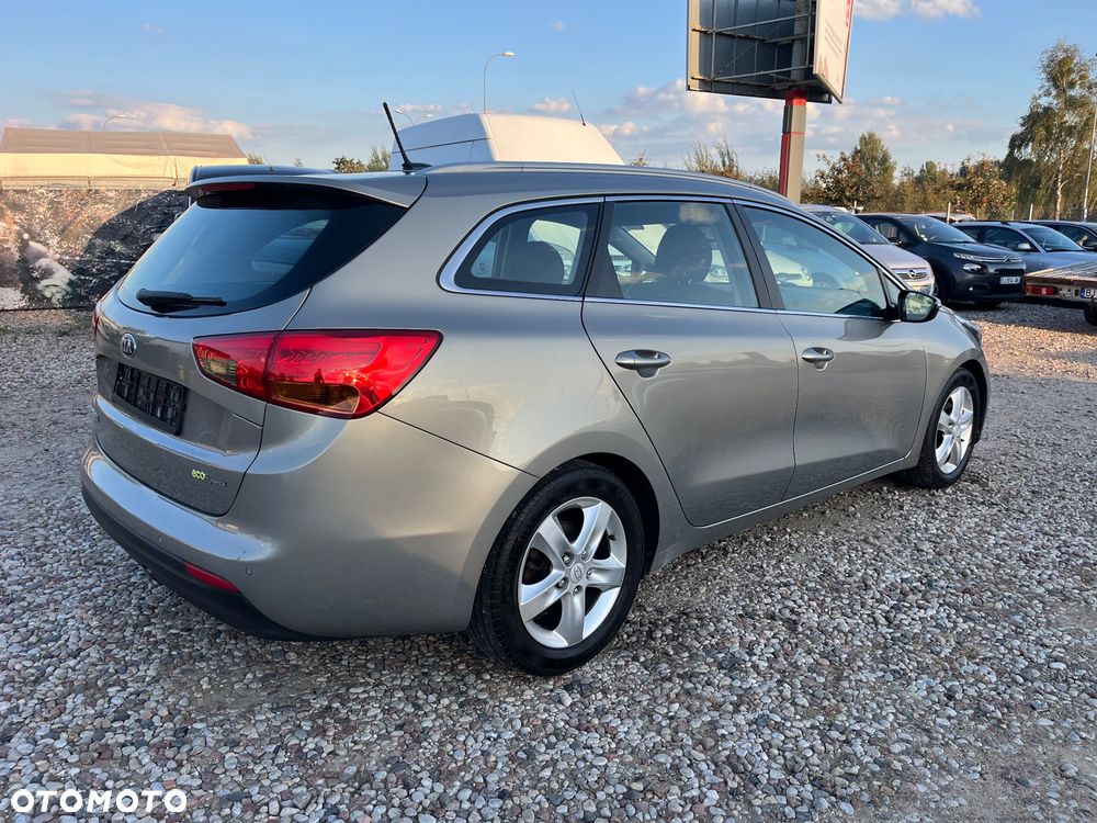Kia Ceed 1.6 GDI ISG Spirit - 39