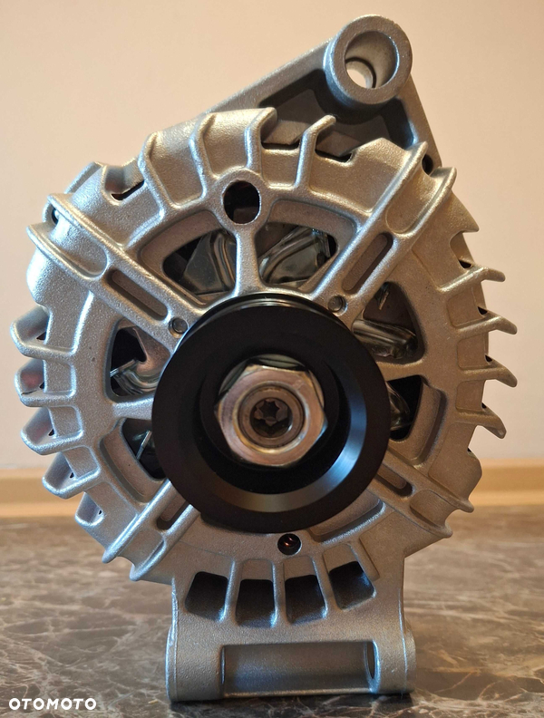 Alternator Ford B-Max C-Max Fiesta Focus Mondeo 1,4 i 1,6 nowy