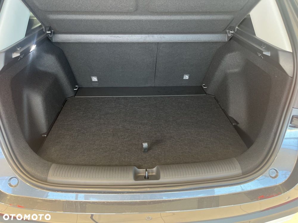 MG ZS Hybrid+ - 20