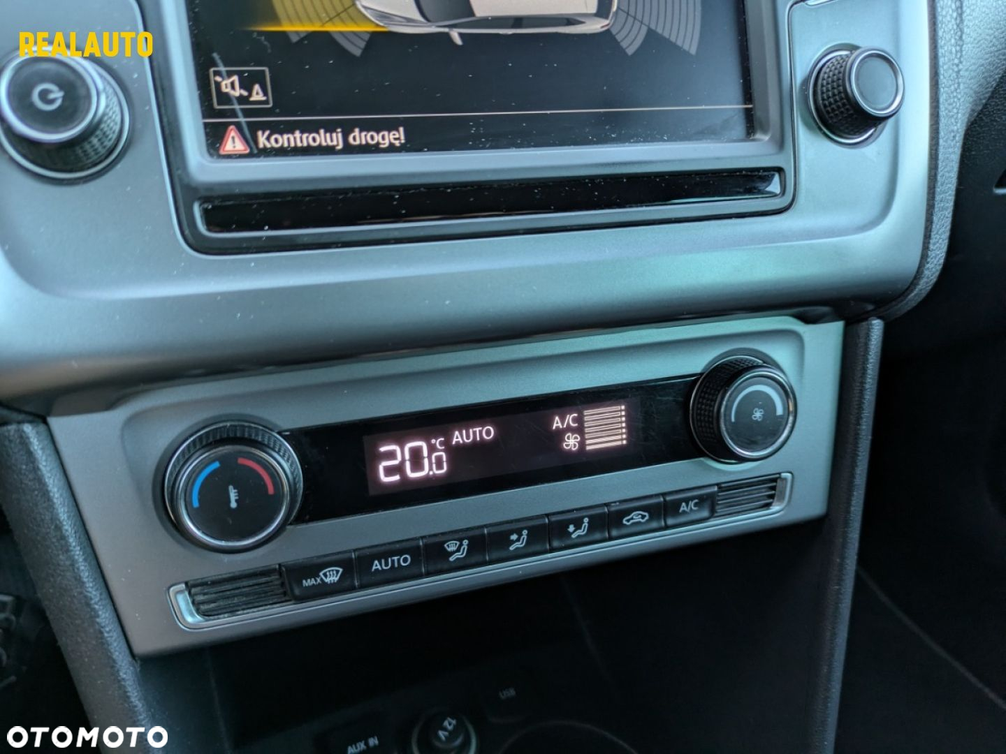 Volkswagen Polo - 12