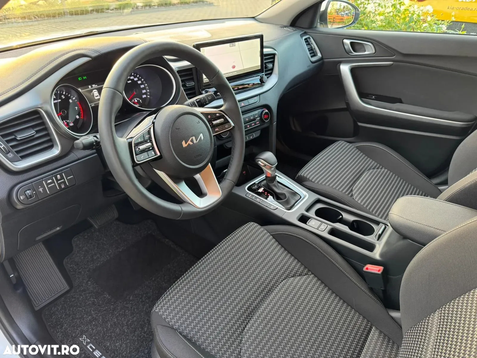 Kia XCeed 1.5 T-GDI 7DCT City - 15