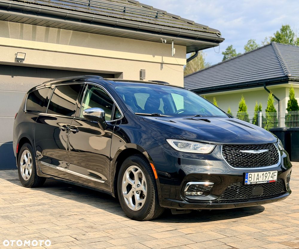 Chrysler Pacifica - 16