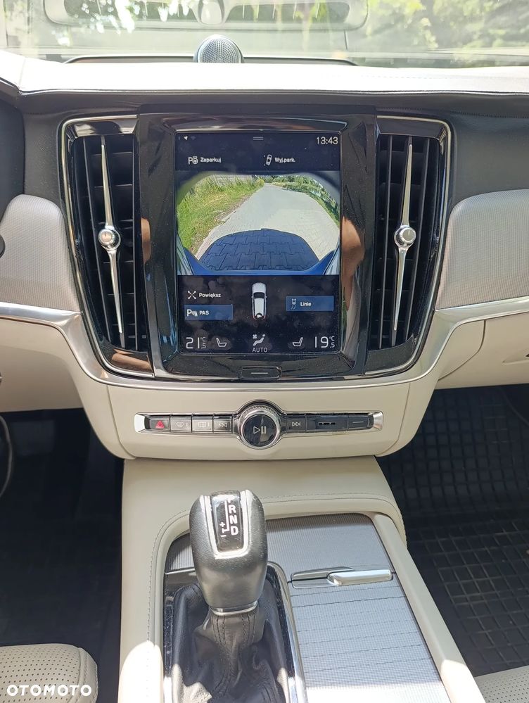 Volvo V90 D4 Inscription - 17