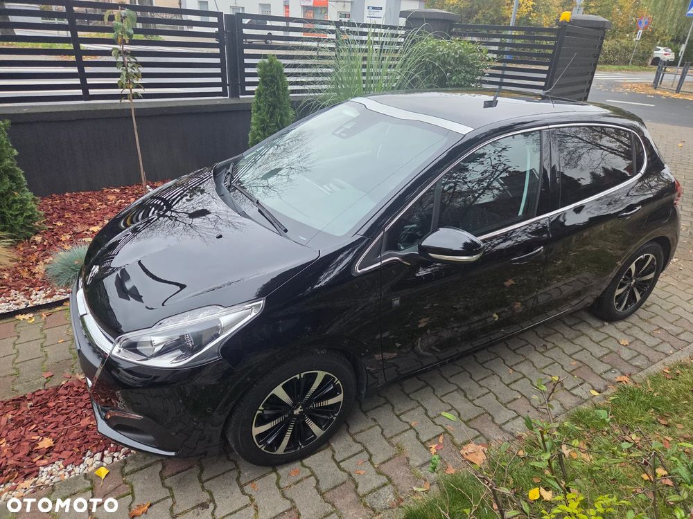 Peugeot 208 2019 photo 2