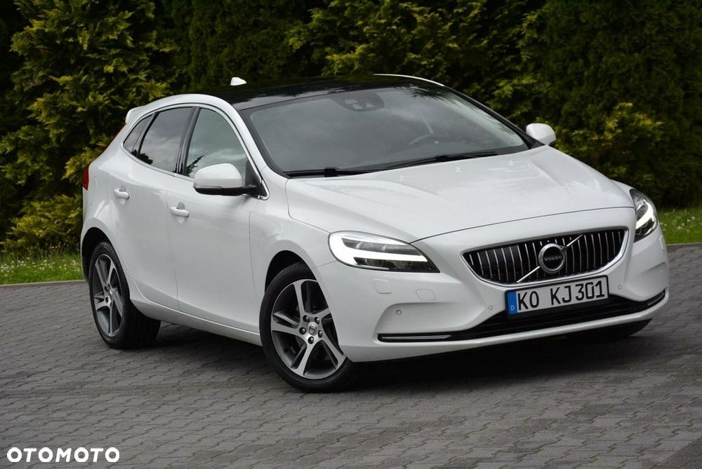 Volvo V40 T3 Geartronic Summum - 2