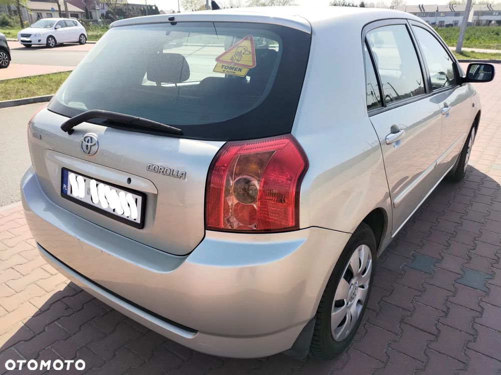 Toyota Corolla 1.6 VVT-i Sol - 4