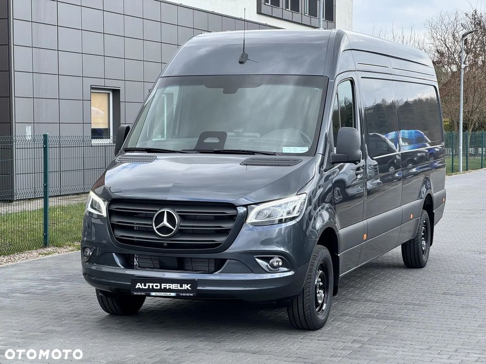 Mercedes-Benz Sprinter - 4