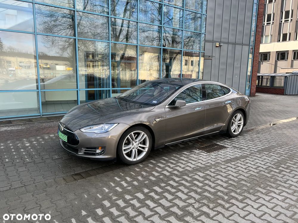 Tesla Model S 70D Allradantrieb - 4