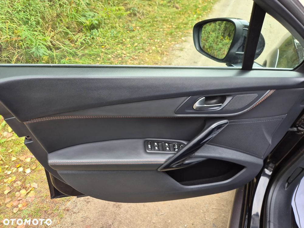 Peugeot 508 RXH BlueHDi 180 EAT6 Stop&Start - 32