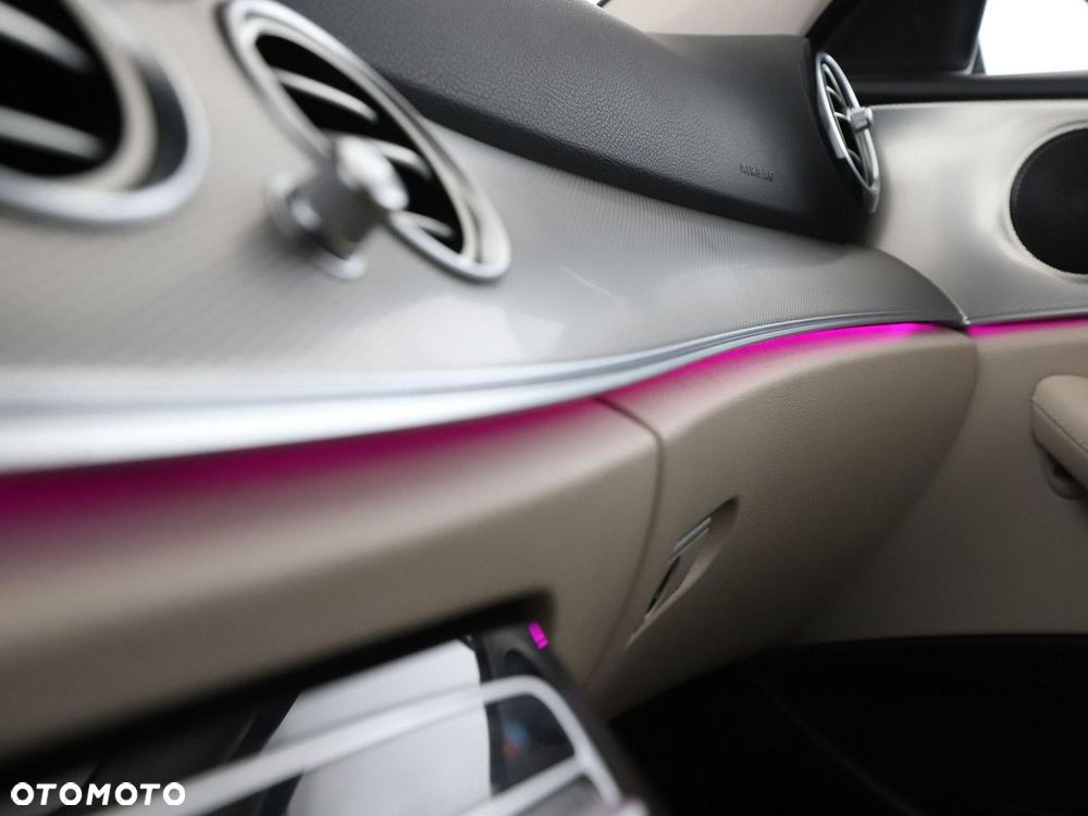 Mercedes-Benz Klasa E 200 d 9G-TRONIC Avantgarde - 41