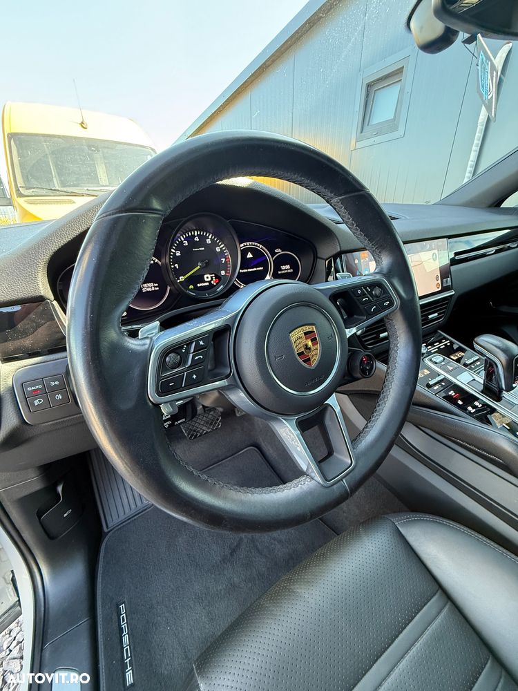 Porsche Cayenne E-Hybrid Tiptronic S Platinum Edition - 25