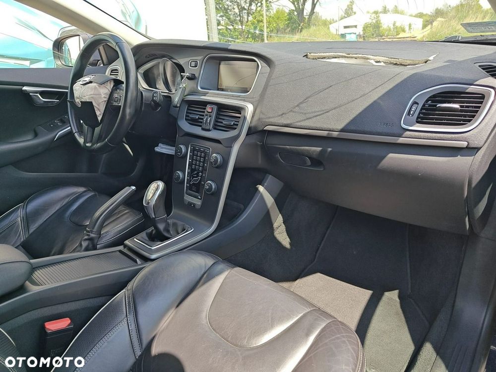 Volvo V40 - 13