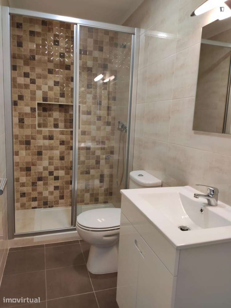 Quarto - localizado em Oeiras Lisbon - Grande imagem: 4/11