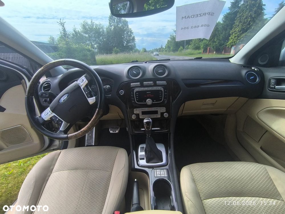 Ford Mondeo 2.3 Ghia - 10