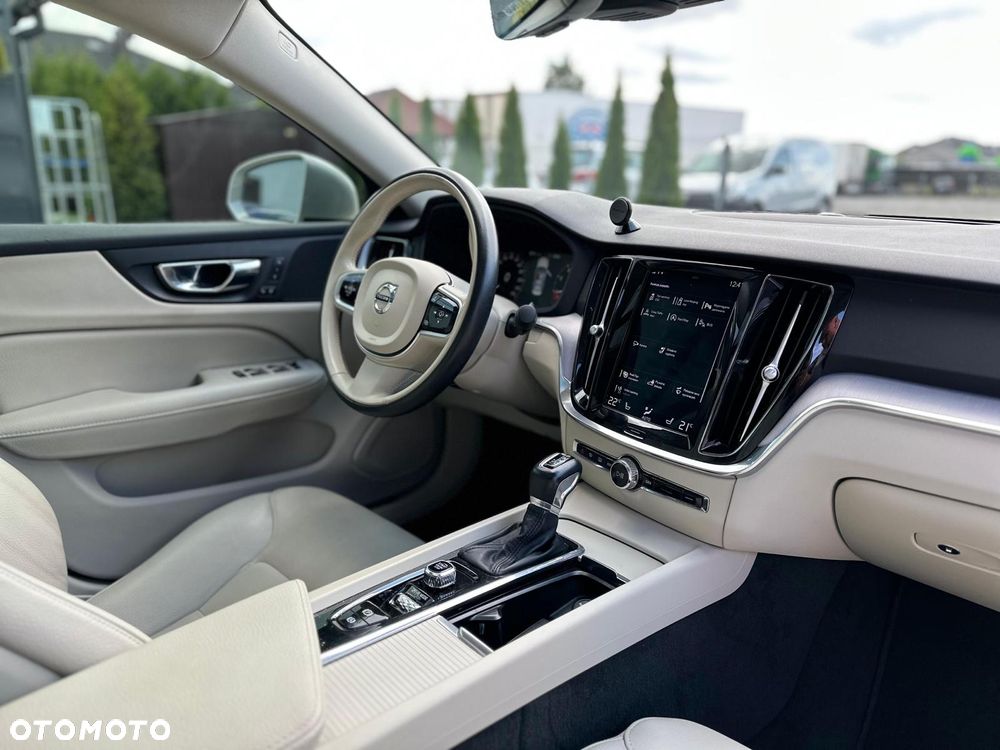 Volvo S60 T5 Inscription - 34