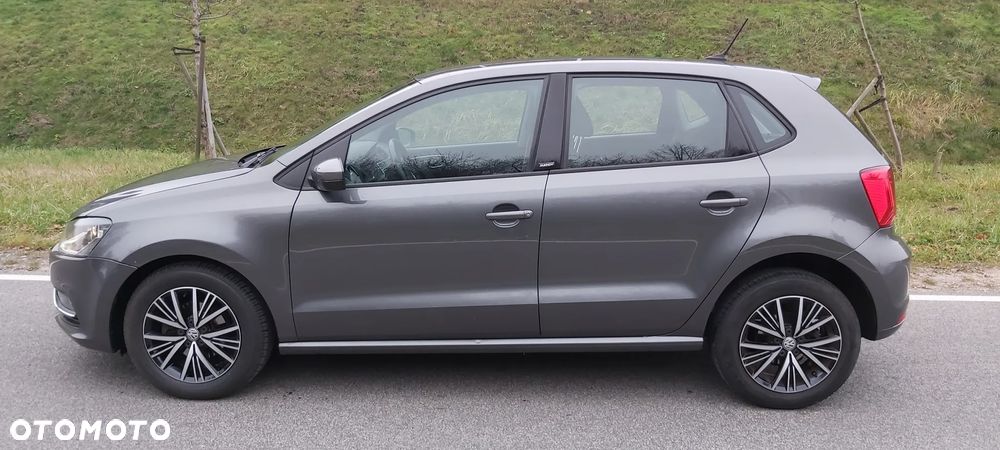 Volkswagen Polo 1.4 TDI (Blue Motion Technology) Comfortline - 12