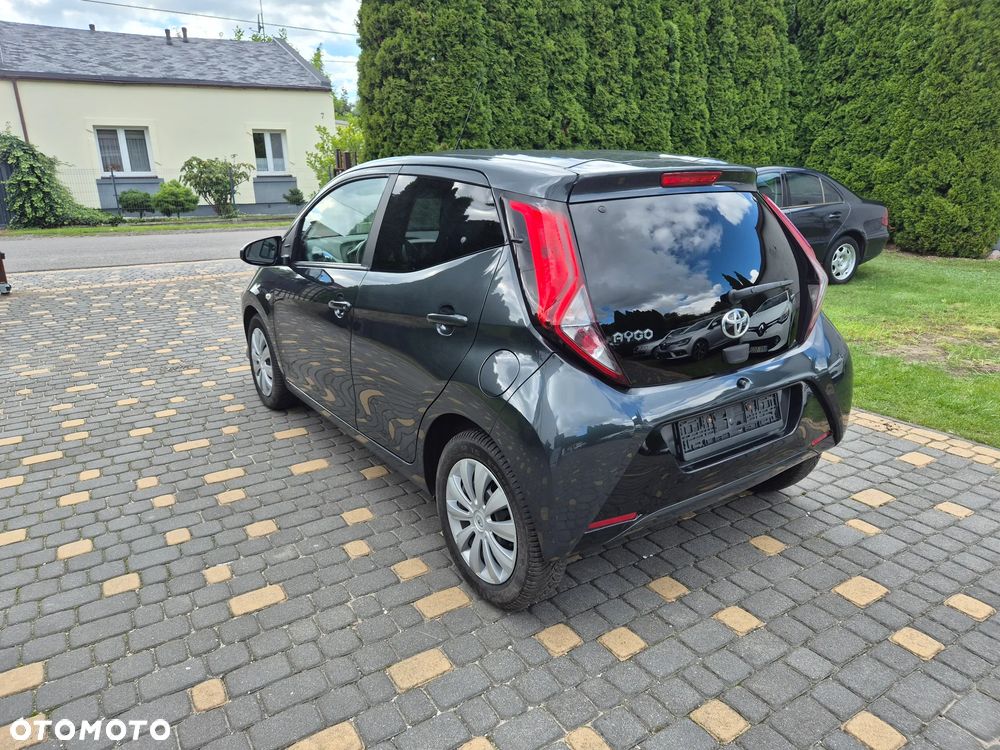 Toyota Aygo x - 4