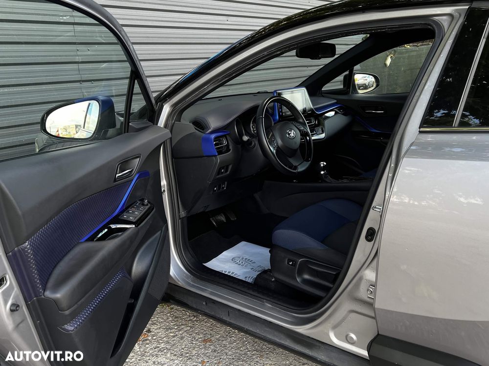 Toyota C-HR 1.8 HSD 4x2 CVT C-enter - 12