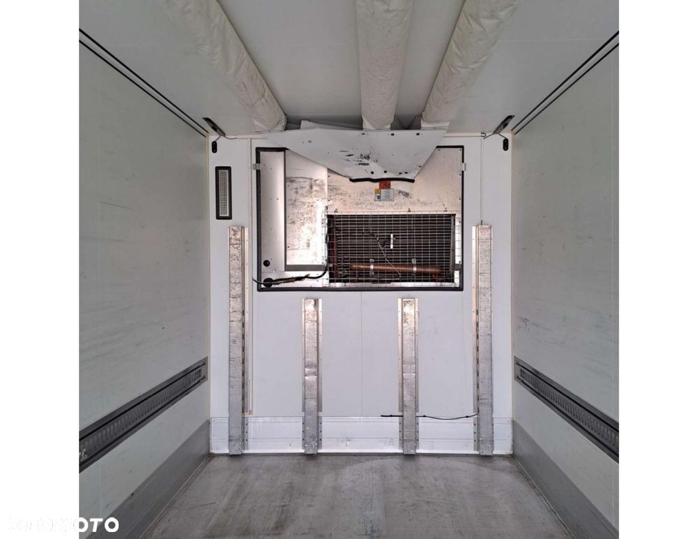 Schmitz Cargobull SKO FP 45 ThermoKing SLXi 300 - 9