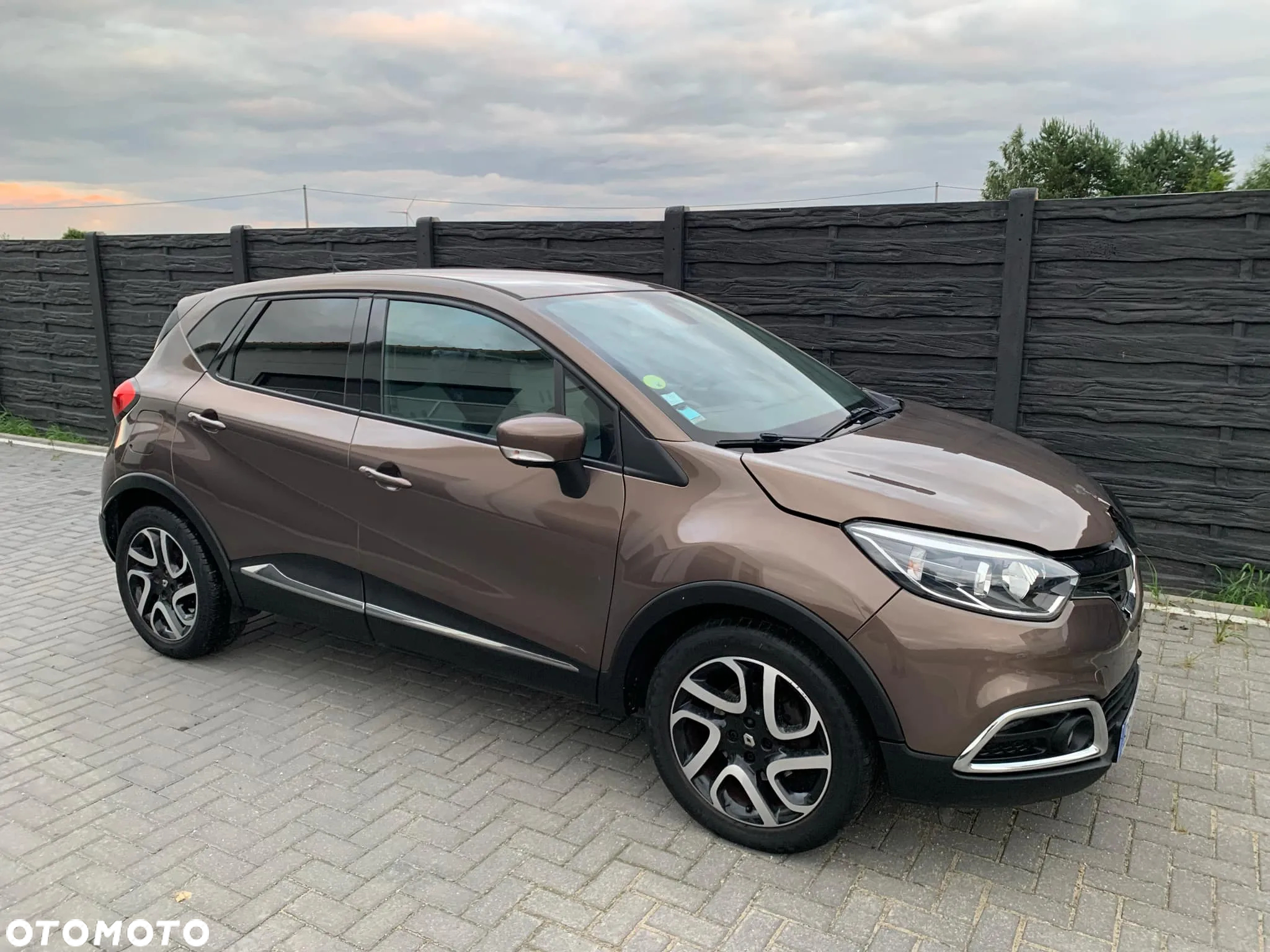 Renault Captur 1.5 dCi Energy Intens - 3
