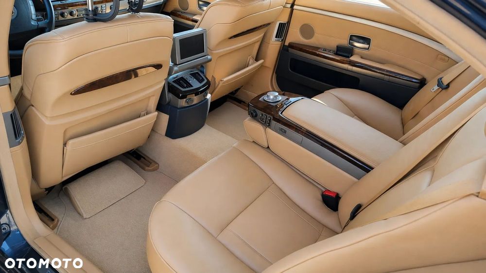 BMW Seria 7 760i L - 10