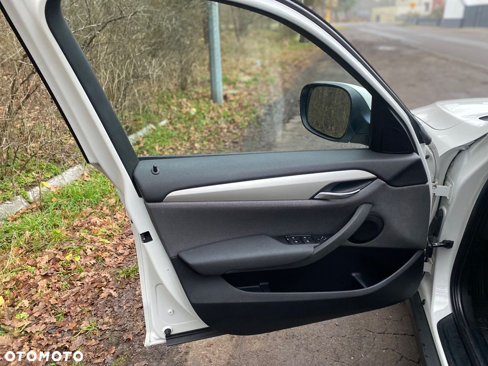 BMW X1 xDrive18d - 10