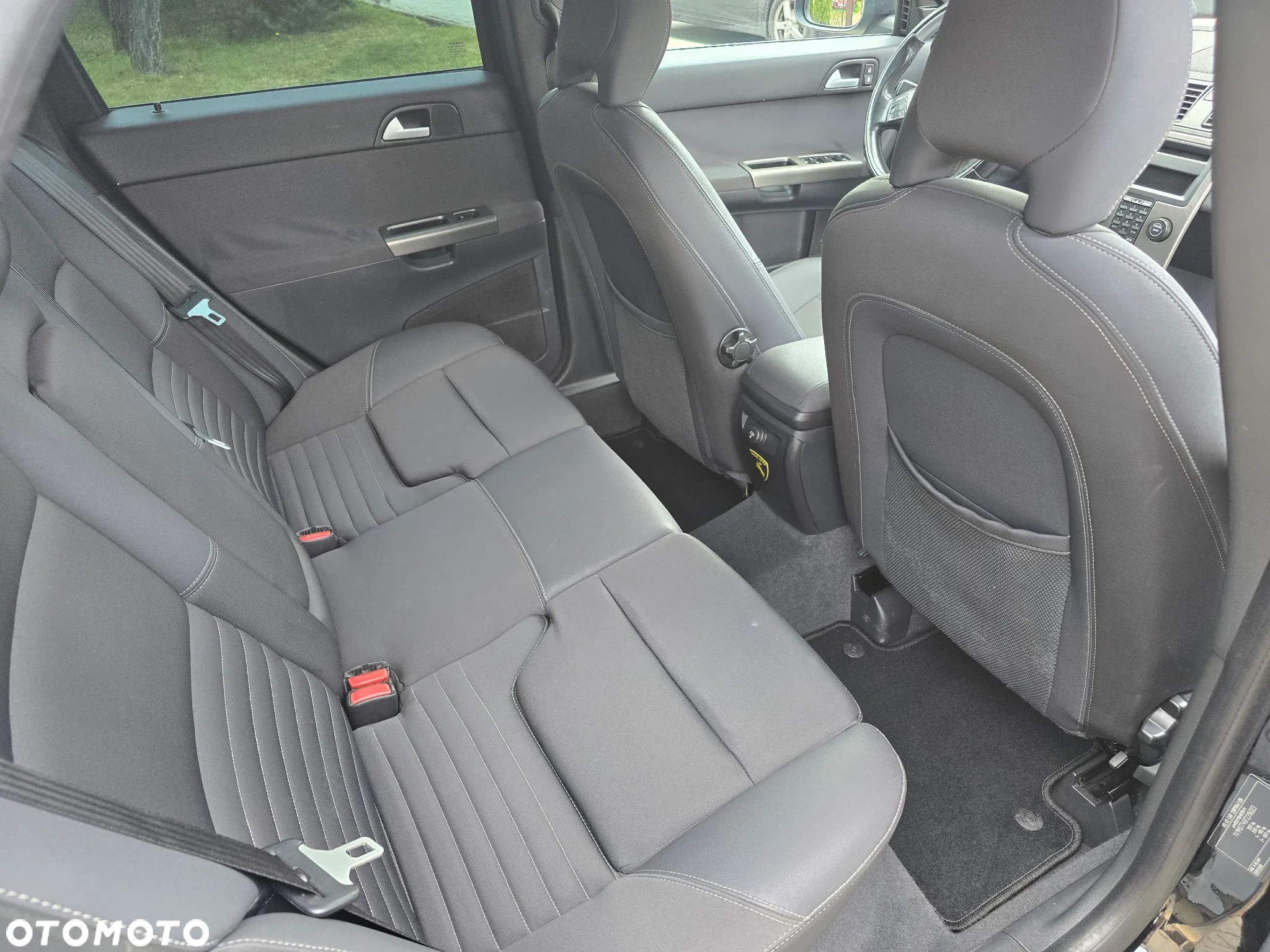 Volvo S40 2.4D5 - 13