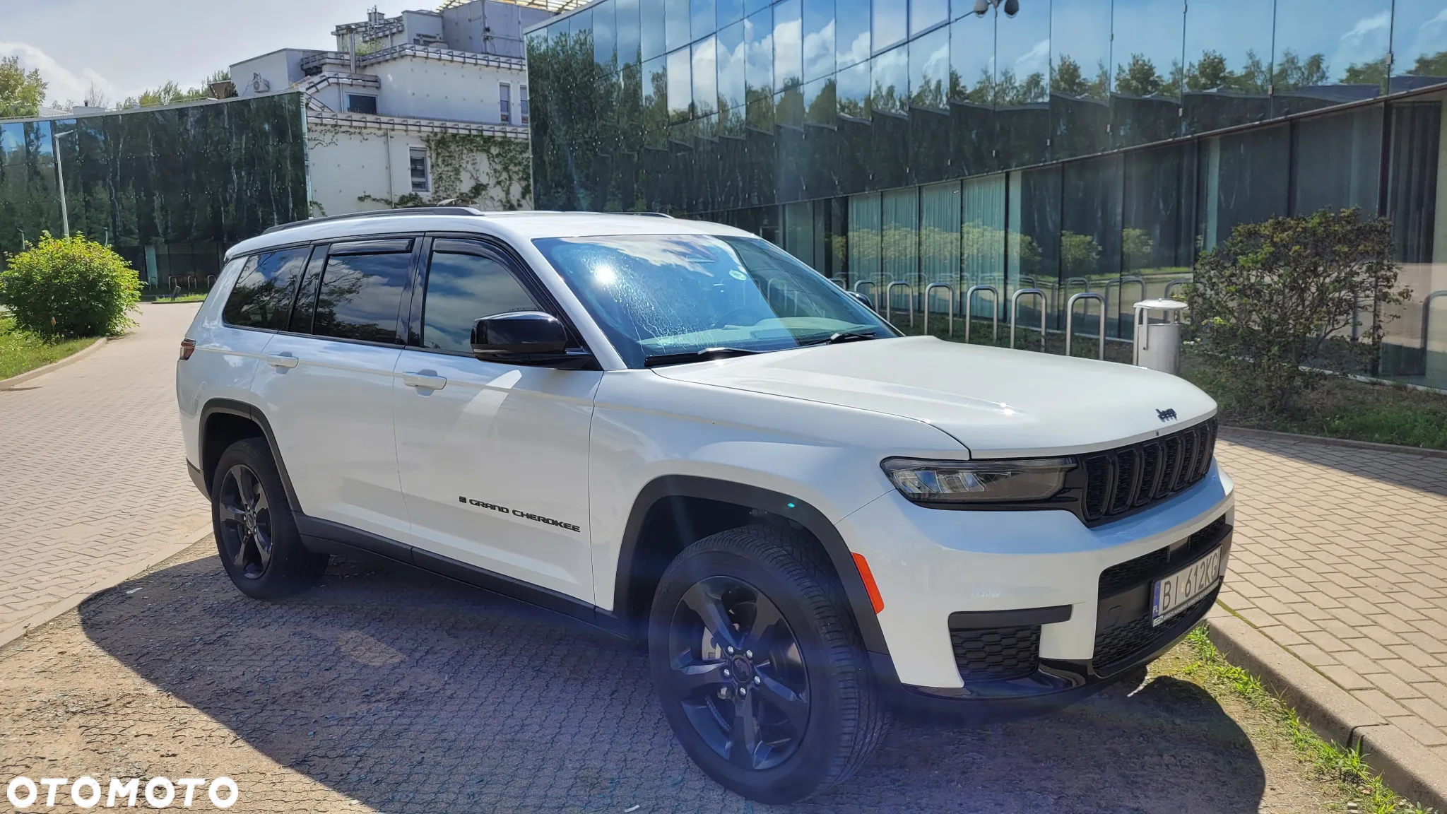 Jeep Grand Cherokee - 10
